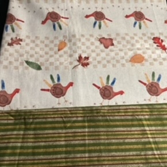 DIY Thanksgiving Runner - Picture 1 of 5